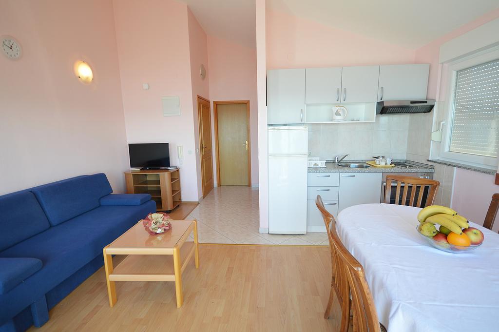 Apartment Danijela 2 Sukosan